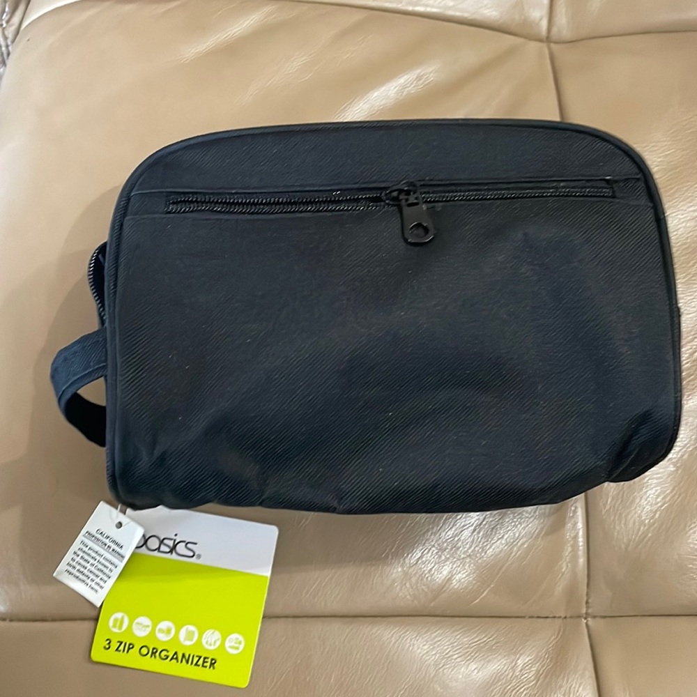 Basics 3 zip organizer bag